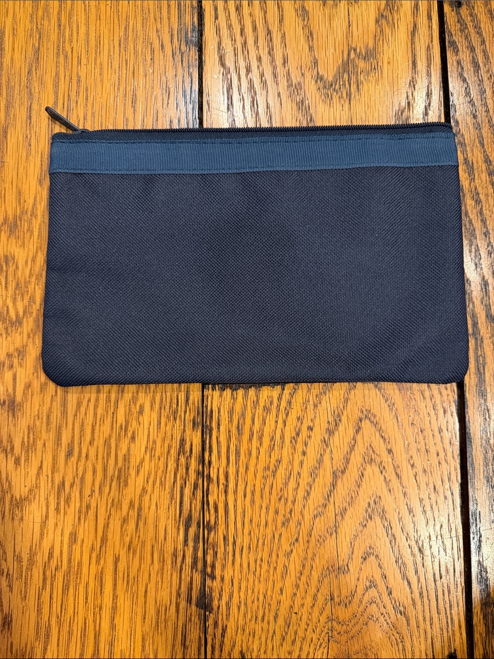 NWOT😊ELEMIS Navy Blue Toiletry Pouch with zipper closure - approximately 8" x 5" - Picture 5 of 6